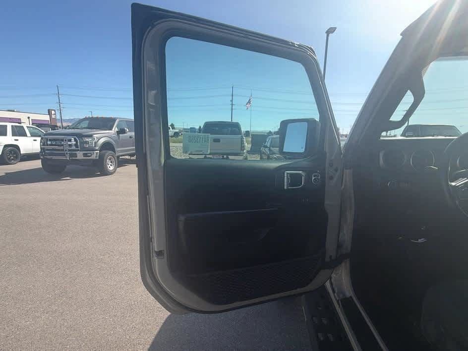 Used 2020 Jeep Gladiator Sport w/ Quick Order Package 24S AWD/4WD image 10