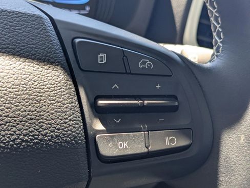 New 2025 Hyundai Venue Limited image 24