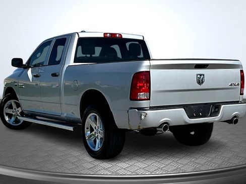 Used 2017 RAM 1500 Express AWD/4WD image 4