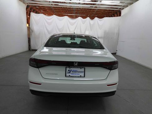 Certified 2023 Honda Accord EX image 6