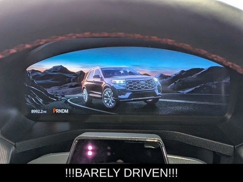 Used 2025 Ford Explorer ST image 35