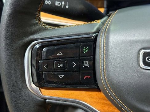 Used 2024 Jeep Grand Wagoneer L Series III image 13