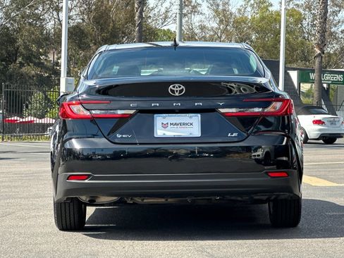 Used 2026 Toyota Camry LE FWD image 4