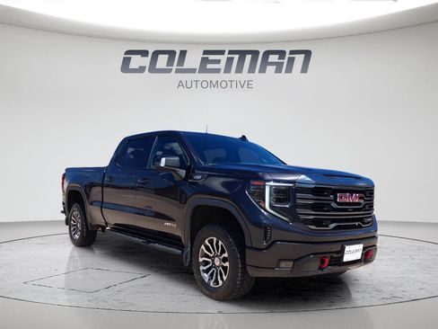 Used 2022 GMC Sierra 1500 AT4 w/ AT4 Premium Package AWD/4WD image 7