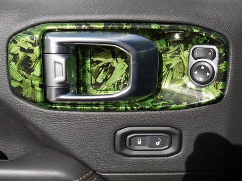 New 2025 Jeep Gladiator Sport w/ Premium Package image 16