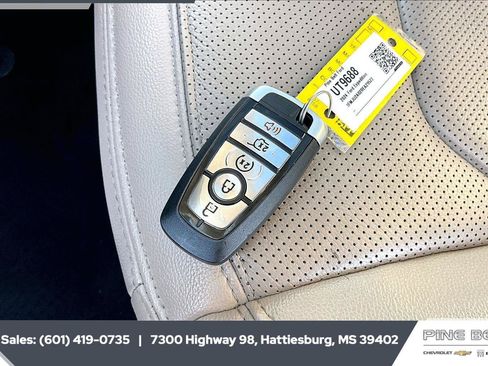 Used 2024 Ford Expedition Limited AWD/4WD image 10