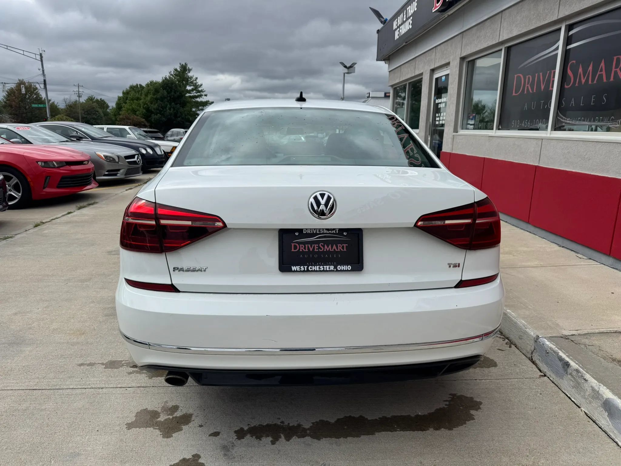 Used 2018 Volkswagen Passat 2.0T R-Line FWD image 5