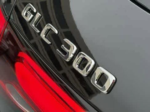 Used 2026 Mercedes-Benz GLC 300 4MATIC image 9