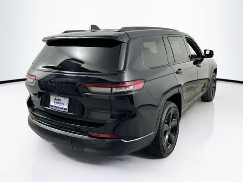 Used 2023 Jeep Grand Cherokee L Laredo image 5