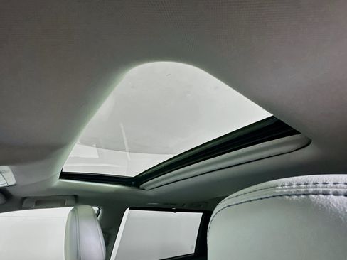 Used 2017 Toyota Highlander Limited image 27