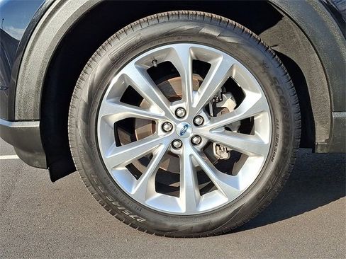 Used 2022 Ford Explorer Platinum w/ Equipment Group 601A image 8