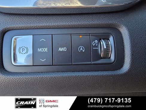 Used 2025 GMC Acadia Elevation AWD/4WD image 13