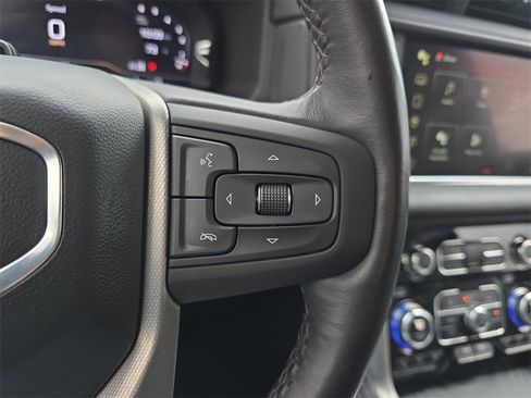 Used 2023 GMC Yukon XL Denali w/ Denali Reserve Package image 19