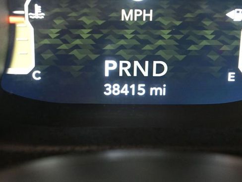 Used 2022 Jeep Wrangler Unlimited Sahara image 35