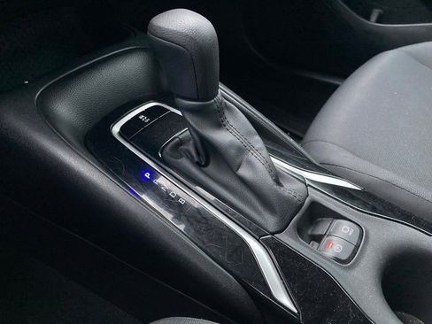 Used 2020 Toyota Corolla LE image 24