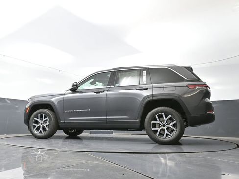 New 2025 Jeep Grand Cherokee Limited w/ Luxury Tech Group II image 51