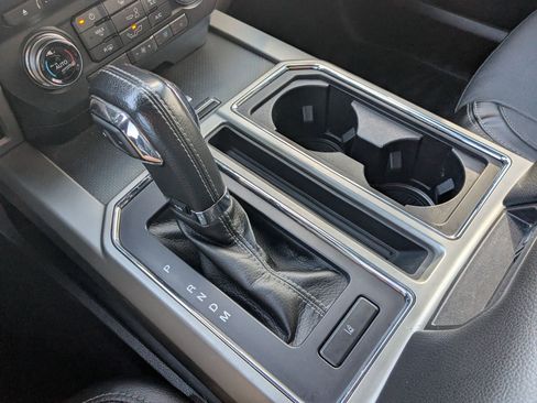 Used 2017 Ford F150 Lariat w/ Equipment Group 502A Luxury image 27