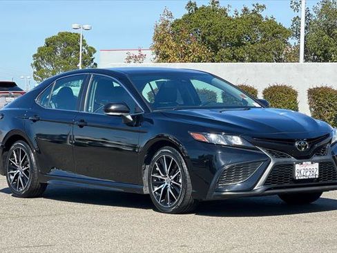 Certified 2024 Toyota Camry SE w/ Convenience Package image 5