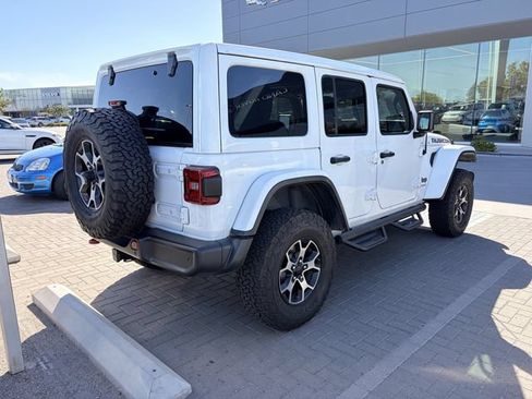 Used 2022 Jeep Wrangler Unlimited Rubicon w/ LED Lighting Group AWD/4WD image 5