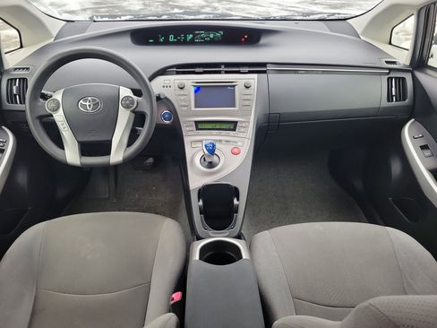 Used 2013 Toyota Prius Two image 13