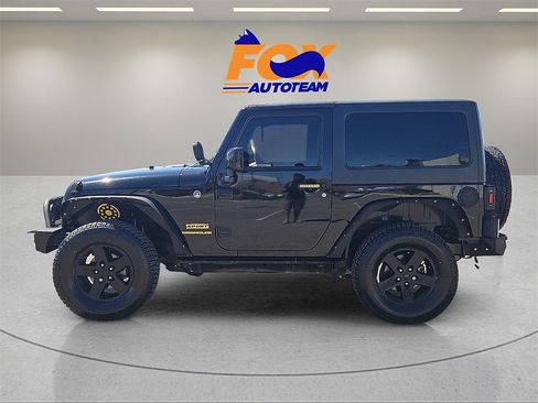 Used 2015 Jeep Wrangler Sport image 2