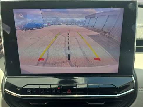 Used 2022 Jeep Compass Limited AWD/4WD image 25