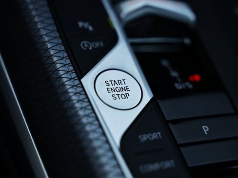 New 2026 BMW 330i Sedan w/ M Sport Package image 40