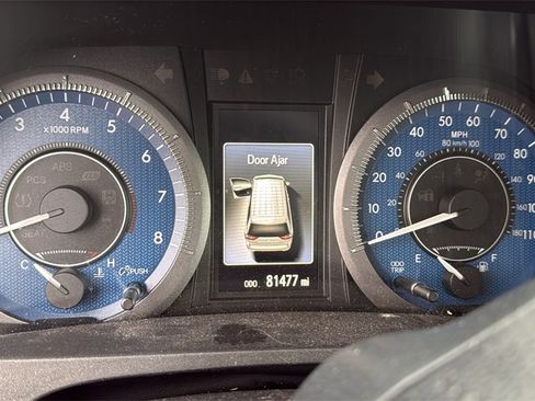 Used 2018 Toyota Sienna LE image 6