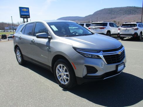Certified 2023 Chevrolet Equinox LT image 3