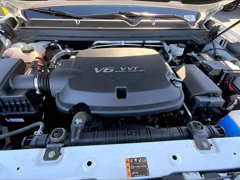 Used 2022 Chevrolet Colorado Z71 image 9