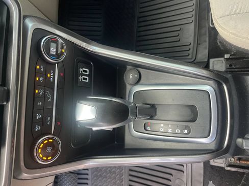 Used 2019 Ford EcoSport SE FWD image 24