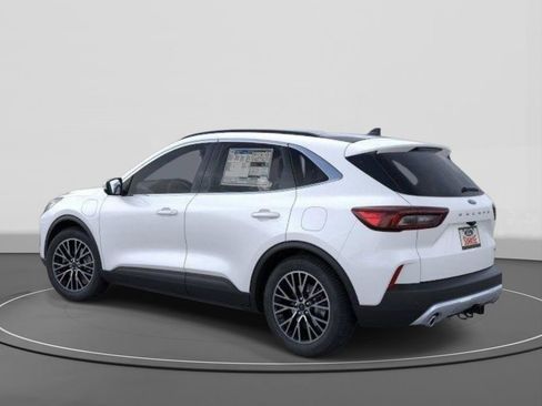 New 2025 Ford Escape SE w/ PHEV Premium Package FWD image 4