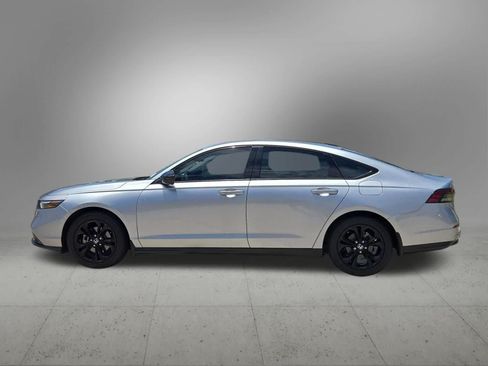 Used 2025 Honda Accord SE image 3