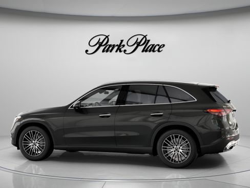 Used 2026 Mercedes-Benz GLC 300 4MATIC image 9