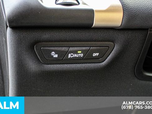 Used 2023 BMW iX xDrive50 image 32