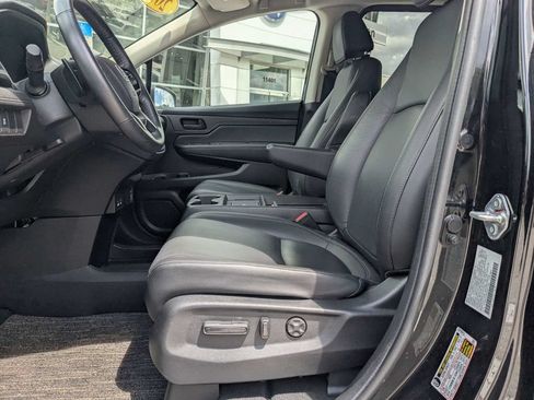 Used 2025 Honda Odyssey EX-L image 2