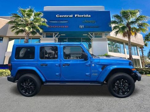 Used 2024 Jeep Wrangler Unlimited Sahara AWD/4WD image 4