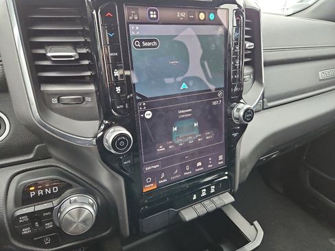 Used 2025 RAM 1500 Laramie image 13