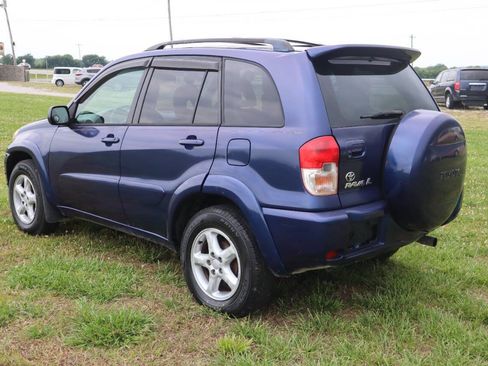 Used 2003 Toyota RAV4 4WD image 5