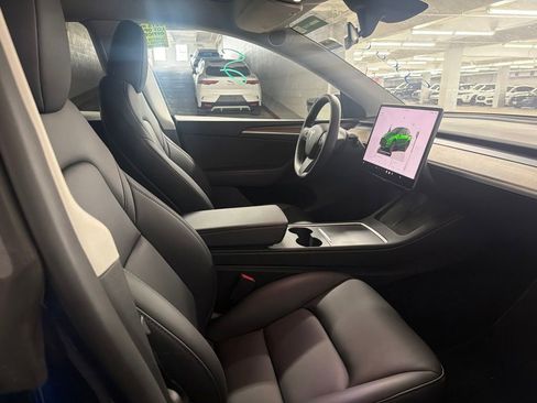 Used 2024 Tesla Model Y Long Range RWD image 5