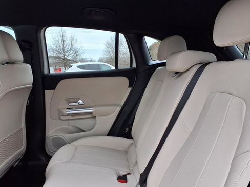 Certified 2025 Mercedes-Benz GLA 250 image 22