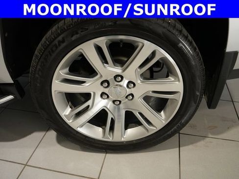 Used 2019 Cadillac Escalade Premium Luxury AWD/4WD image 5