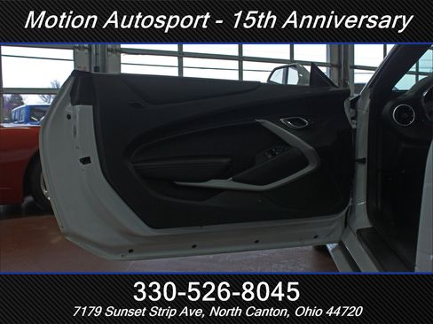 Used 2016 Chevrolet Camaro SS image 18