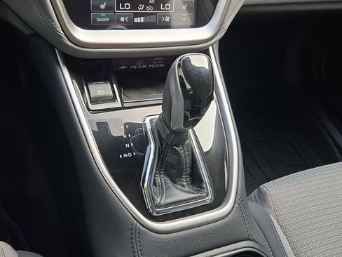 Used 2024 Subaru Outback Premium image 20