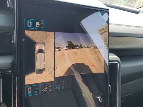 New 2026 GMC Yukon AT4 w/ AT4 Premium Package image 22