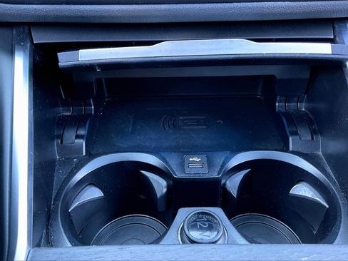 Used 2024 BMW 330i Sedan w/ Convenience Package image 32