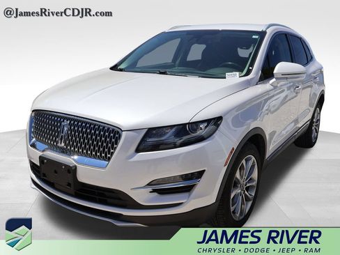Used 2019 Lincoln MKC Select w/ Select Plus Package FWD image 1
