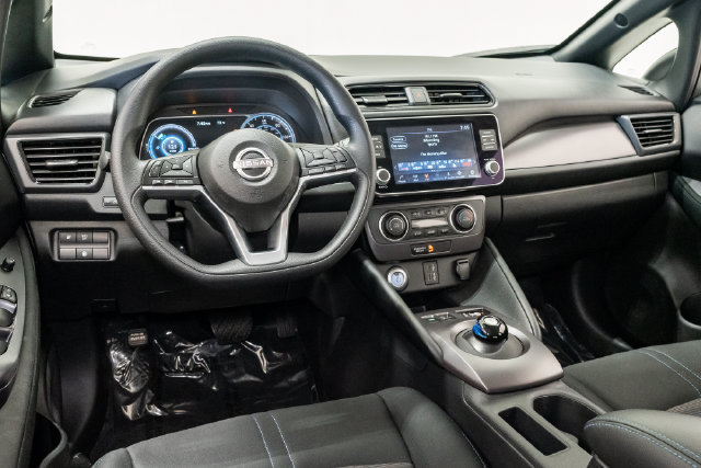 Used 2025 Nissan Leaf S FWD image 7