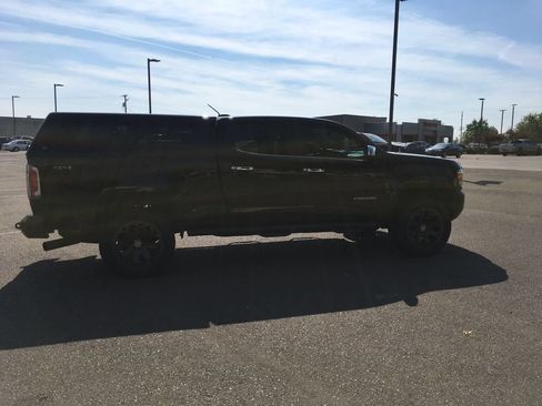 Used 2017 GMC Canyon SLT w/ Driver Alert Package AWD/4WD image 7