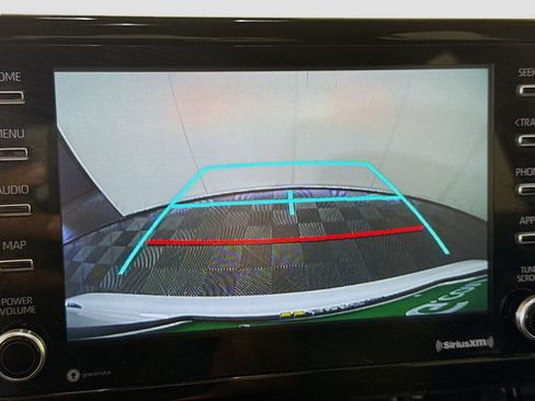 Used 2021 Toyota Corolla LE FWD image 19